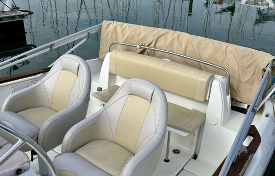 Motorboat Beneteau Flyer 650 150hp