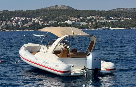 Motorboat AQUAMAX AQUAMAX B23 F 200hp