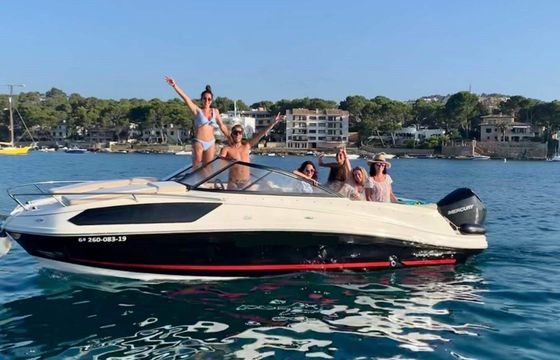 Motorboat Bayliner VR6 Cuddy 200hp