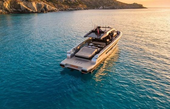 Motorboat Stratos DB 50 1600hp