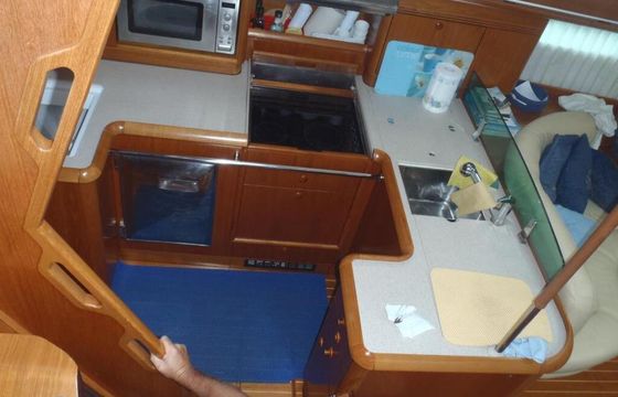 Sailboat Jeanneau 54DS 16.5m