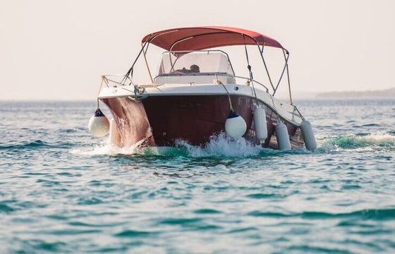 Motorboat Atlantic Marine 750 with 350hp Atlantic 350hp