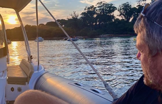 Motorboat Sunset À partir de 2 personnes 200hp