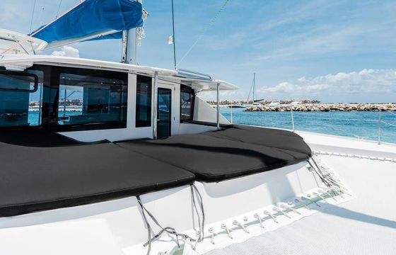 Catamaran Leopard 44 13.4m