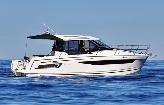 Motorboat Jeanneau Merry Fisher 895 500hp
