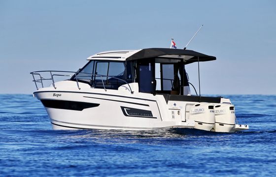 Motorboat Jeanneau Merry Fisher 895 500hp