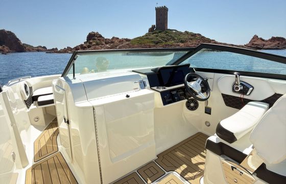 Motorboat Sea Ray 250 SDX 250hp