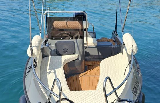 Boat without licence  Isatek "Erebos" / Cobra 495 40hp