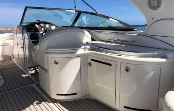 Motorboat Sea Ray 295 560hp