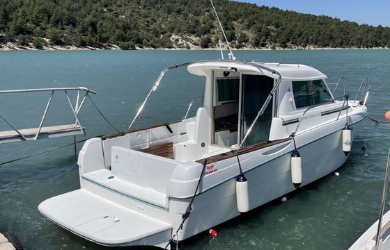 Motorboat Jeanneau Merry Fisher 695 160hp