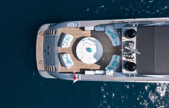Motor yacht Mangusta 105ft