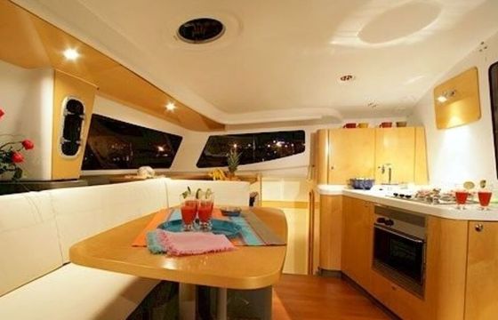 Catamaran Fountaine Pajot Mahe 36 11m