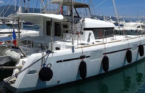 Catamaran LAGOON 39 11.74m