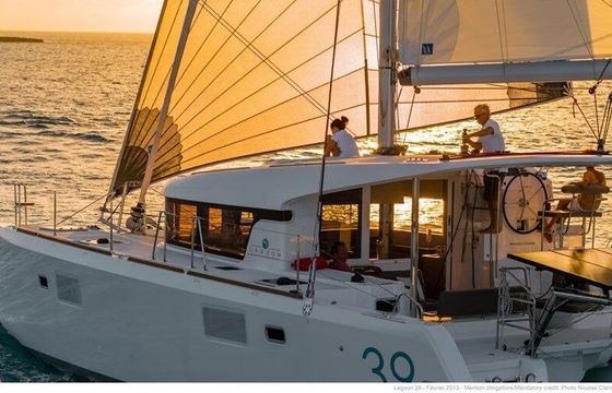 Catamaran LAGOON 39 11.74m
