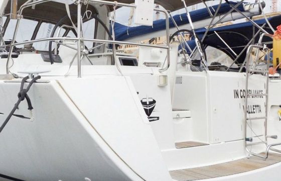 Sailboat BENETEAU OCEANIS 50 15.24m