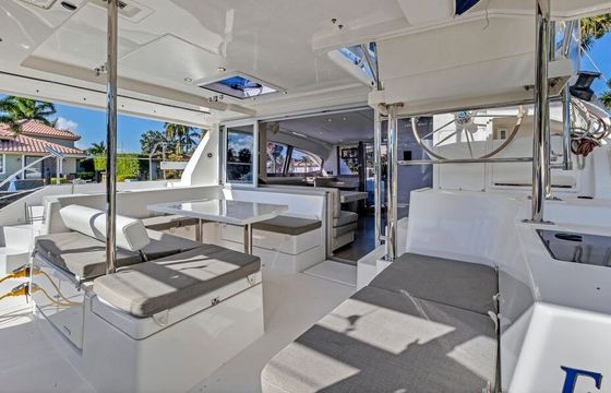 Catamaran Robertson &amp; Caine Leopard 40 12m