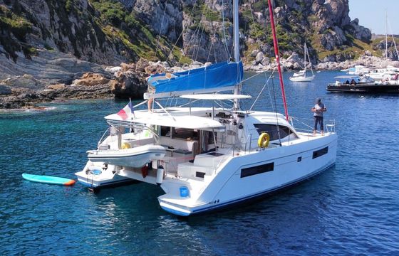 Catamaran Robertson &amp; Caine Leopard 40 12m