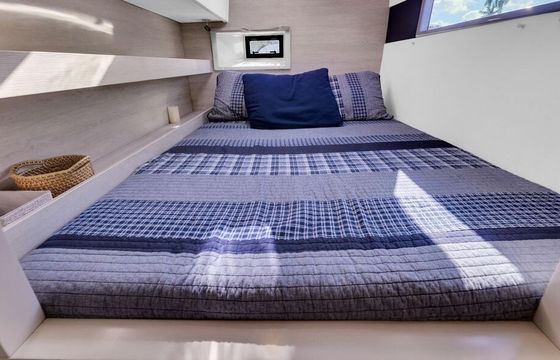 Catamaran Robertson &amp; Caine Leopard 40 12m