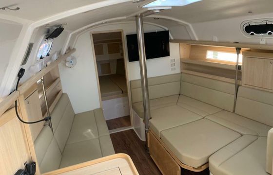 Sailboat Delta Yacht Charter 36,5 11m