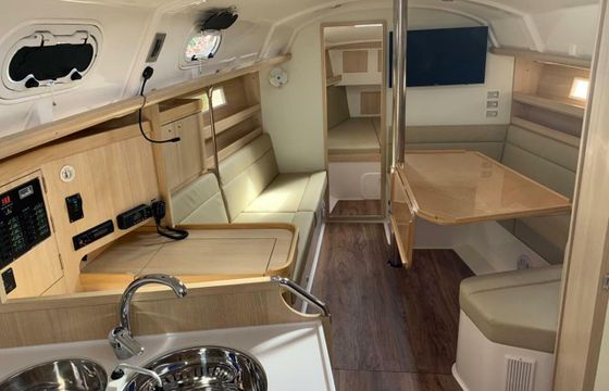 Sailboat Delta Yacht Charter 36,5 11m