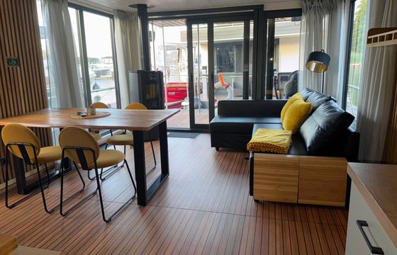 Houseboat WOMA D13
