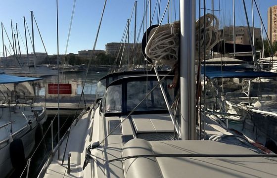 Sailboat Jeanneau Sun Odyssey 469 14.05m