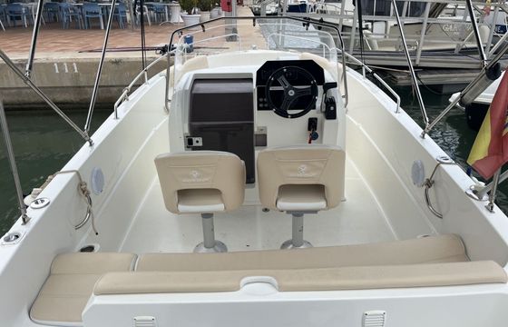 Motorboat Pacific Craft Open 625 150hp