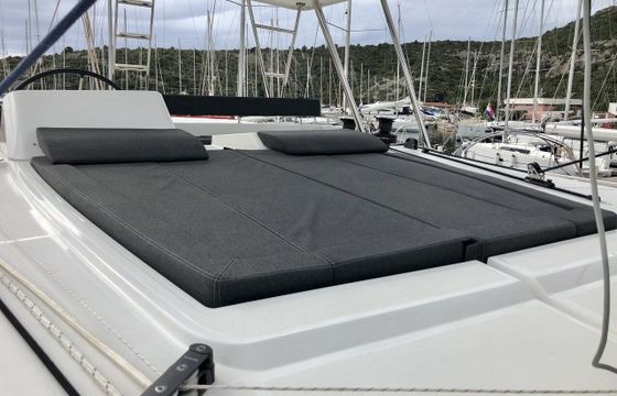 Catamaran Lagoon-Bénéteau Lagoon 450 F - 4 + 2 cab. 13m