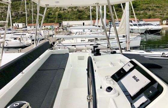 Catamaran Lagoon-Bénéteau Lagoon 450 F - 4 + 2 cab. 13m