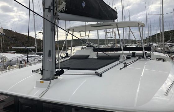 Catamaran Lagoon-Bénéteau Lagoon 450 F - 4 + 2 cab. 13m