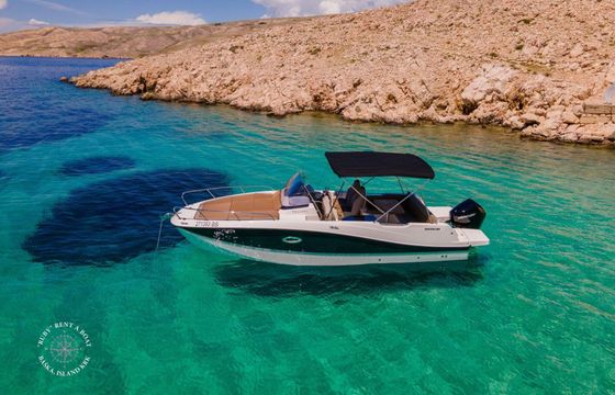 Motorboat Quicksilver Activ 755 Open 300hp