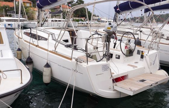 Sailboat JEANNEAU Sun Odyssey 349 Siberia 10.34m