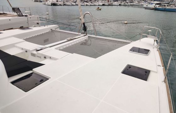 Catamaran Lagoon Lagoon 52 F with watermaker &amp; A/C - PLUS 15.84m