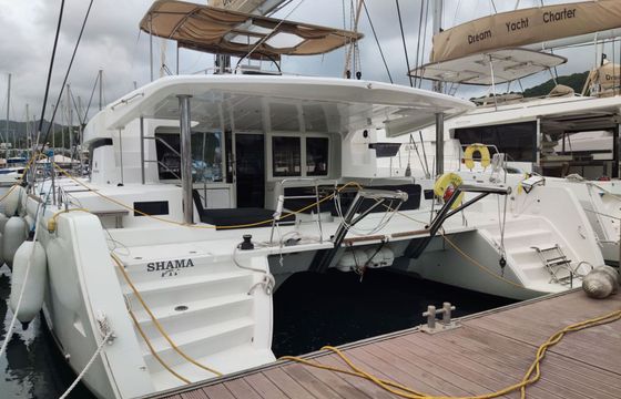 Catamaran Lagoon Lagoon 52 F with watermaker &amp; A/C - PLUS 15.84m