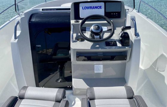 Motorboat Jeanneau Cap Camarat 6.5 Cc 150hp