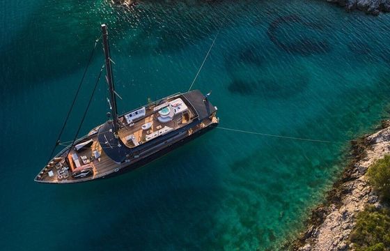 Sailing yacht Custom Sailing Yacht Rara Avis 33m
