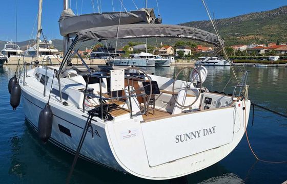 Sailboat HANSE 388 11.4m