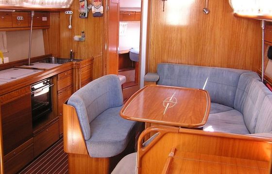 Sailboat BAVARIA 40 CRUISER 12.35m