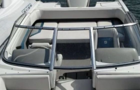 Motorboat Four Winns 180 Horizon 15hp