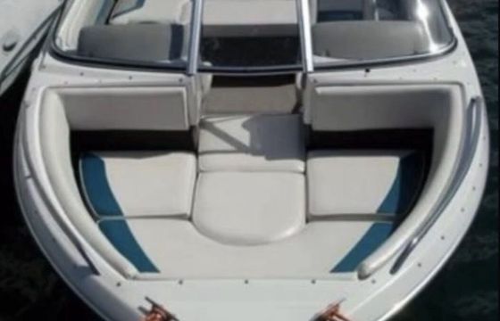 Motorboat Four Winns 180 Horizon 15hp
