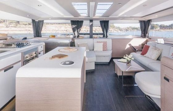 Catamaran AURA 51 15m