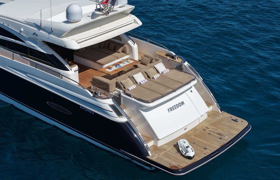 Motorboat Princess V78 1800hp