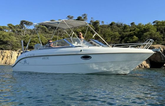 Motorboat Pacific Craft 690 Day Cruiser 200hp
