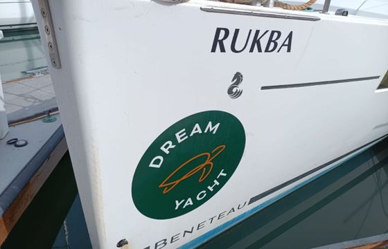 Sailboat BENETEAU OCEANIS 41.1 12.43m