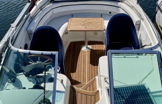 Motorboat Boat Rental boat@helle.cc 150hp