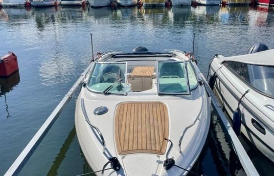 Motorboat Boat Rental boat@helle.cc 150hp