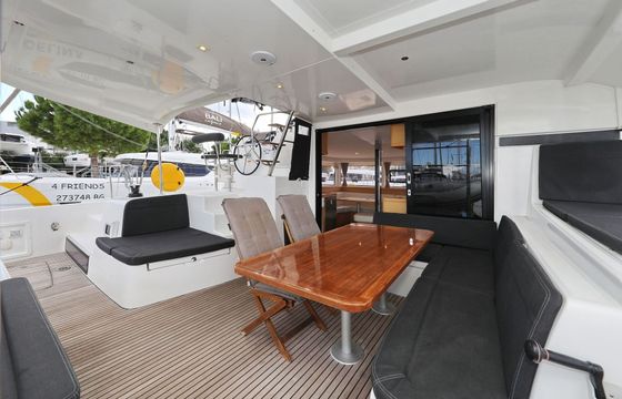 Catamaran LAGOON 42 12.8m