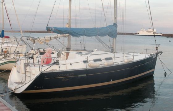 Sailboat BENETEAU Oceanis 373 Clipper 11.4m
