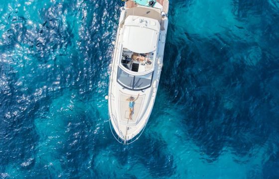 Motorboat Jeannau Leader 36 570hp