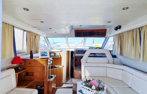 Motorboat PRINCESS 368 600hp